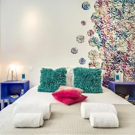 Modern & Colourful 3bd For 9 Guests In Le Marais! * Parigi
