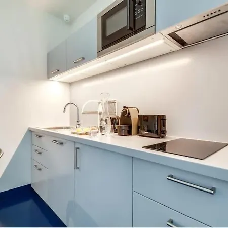 Appartamento Modern & Colourful 3bd For 9 Guests In Le Marais!