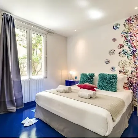 Modern & Colourful 3bd For 9 Guests In Le Marais! Parigi